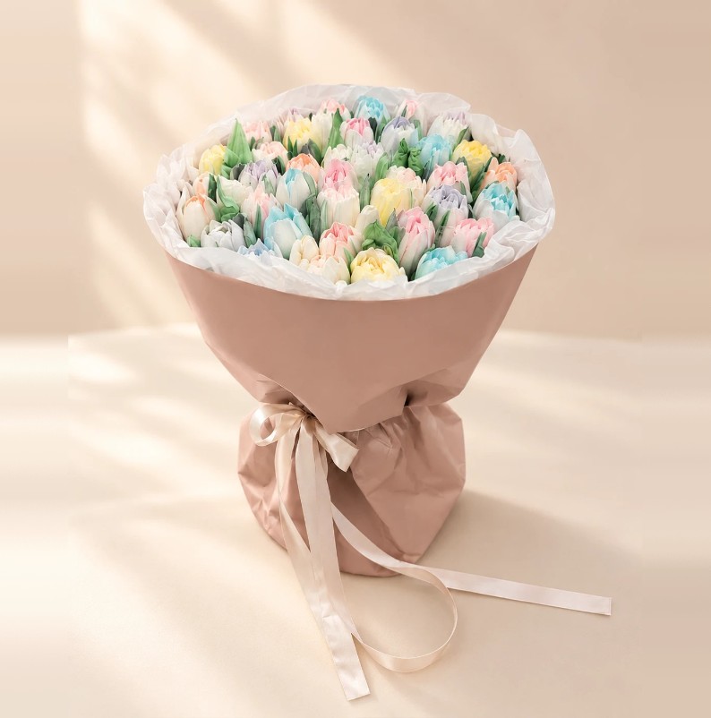 The Petite Bouquet, a handcrafted edible tulip arrangement by Zefyr